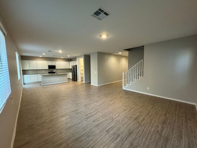 Photo - 4 Bedroom - 3 Bath  Home - 2668 Sq. Ft. - Eastmark Inspirian III - Mesa