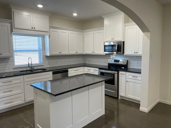 Photo - 706 Tower Mill Ct