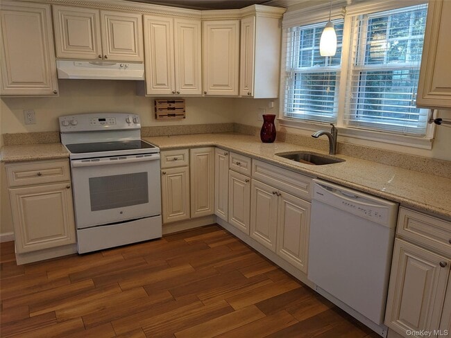Photo - 188 Little East Neck Rd