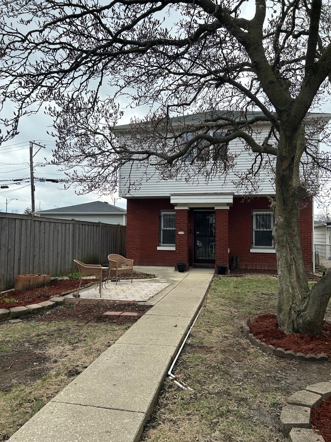 Building Photo - 5406 N Lovejoy Ave Unit 5406 Lovejoy