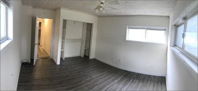 Photo - 203 W 6th St House