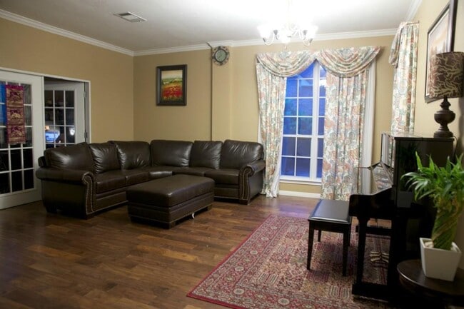 Photo - 11580 Cedarcliffe Dr