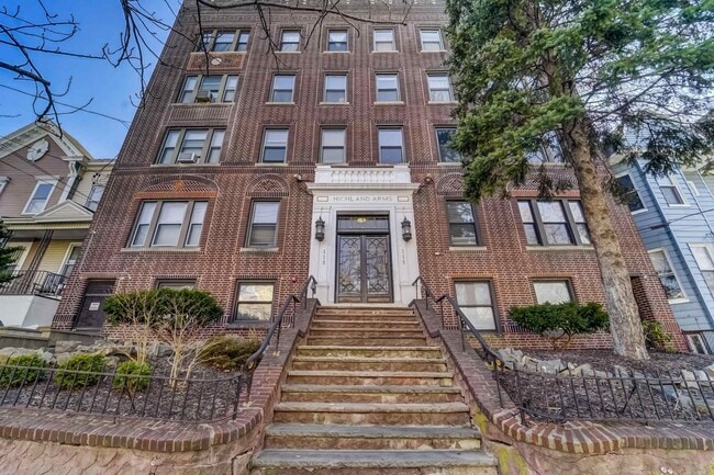 Building Photo - 115 Highland Ave Unit 3 Rental