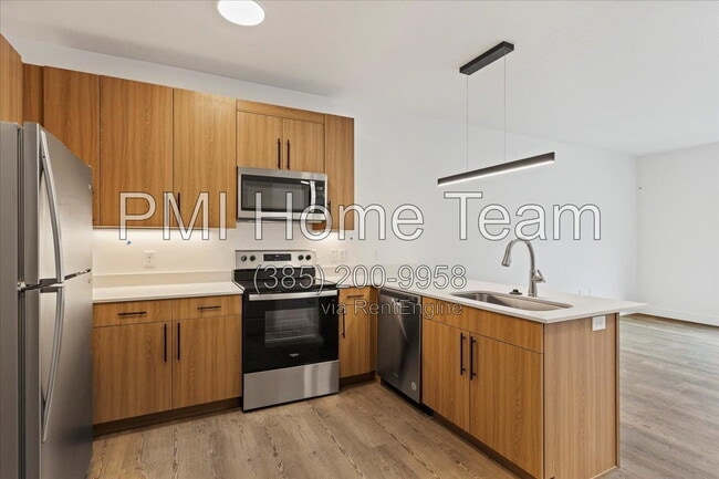 3378 Washington Blvd Unidad 204