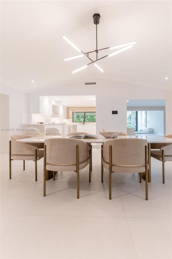 Photo - 7300 SW 77th Ave