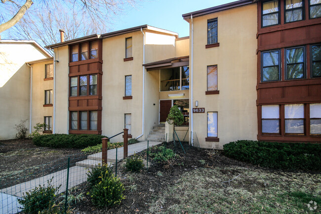 Building Photo - 9633 Whiteacre Rd Rental