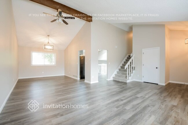 Photo - 18233 E Berry Dr