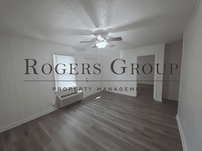 Photo - #450 - 106-108 Carter St Duplex Unit 108 Carter St