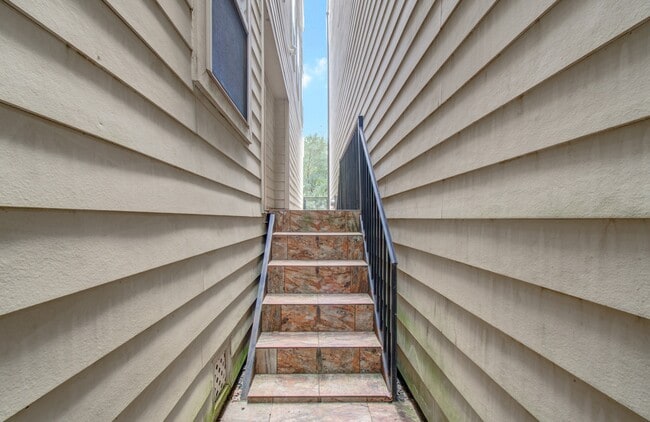 Photo - 1904 Lauderdale St