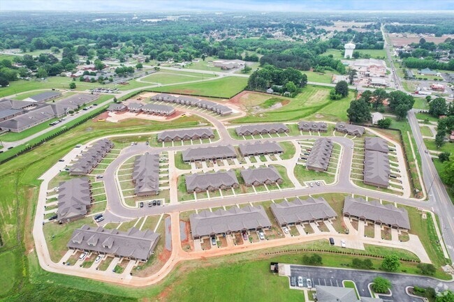 Building Photo - "Get $3,000 Off Rent Today!" Offer Expires... Rental