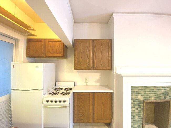 Photo - 918-24 Knapp