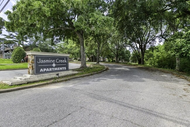 Jasmine Creek Apartments