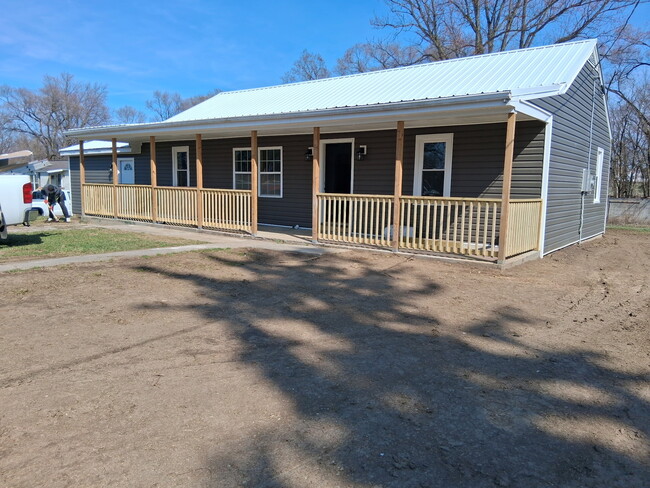 Building Photo - 126 Connector Rd