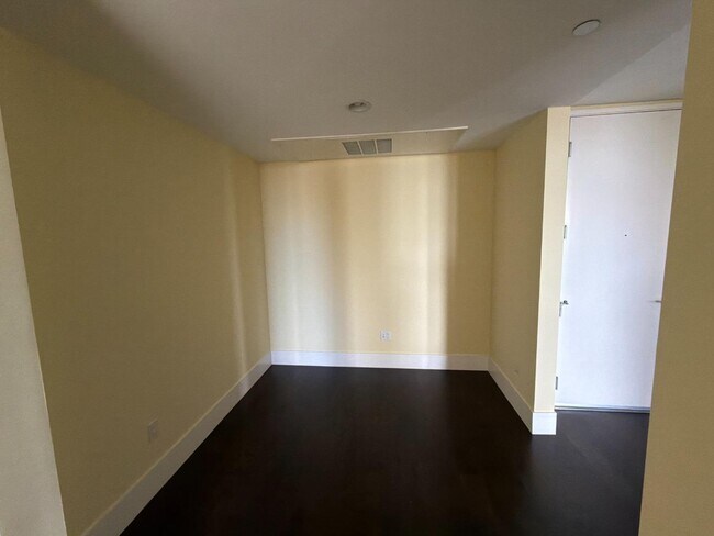 Photo - 1838 Ogden Dr