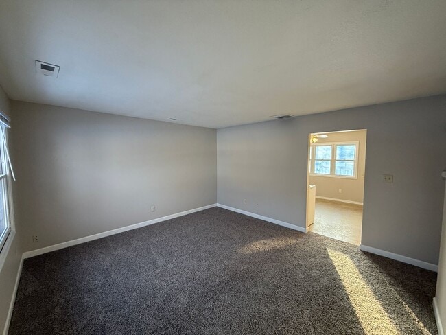 Photo - 6915 Salge Dr