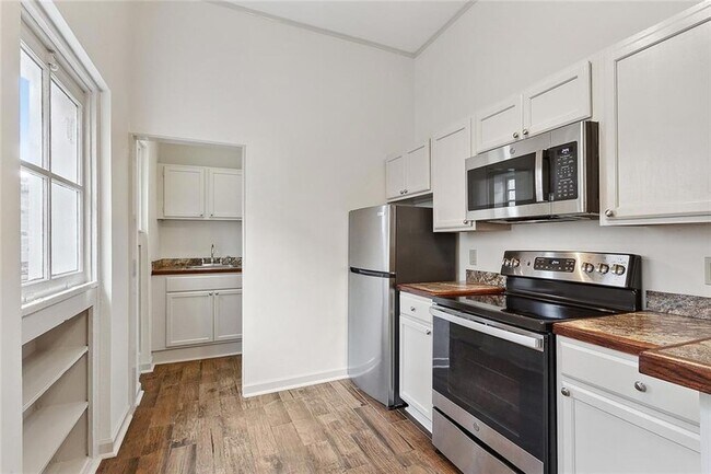 Photo - 708 Orleans St