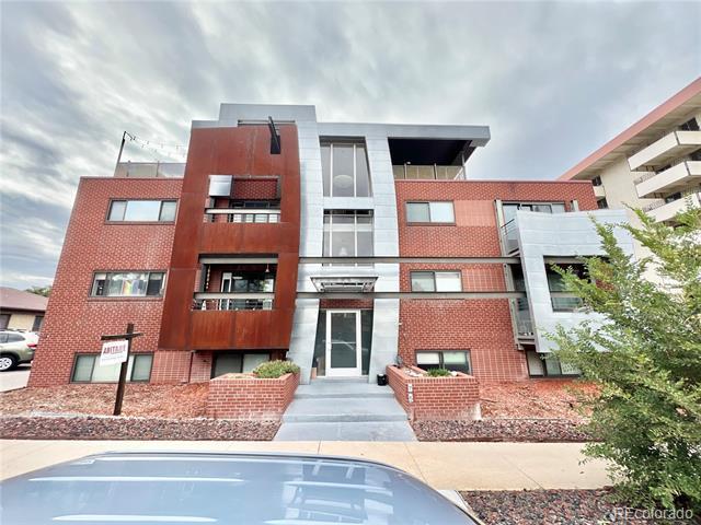 Building Photo - 75 Emerson St Unit 103