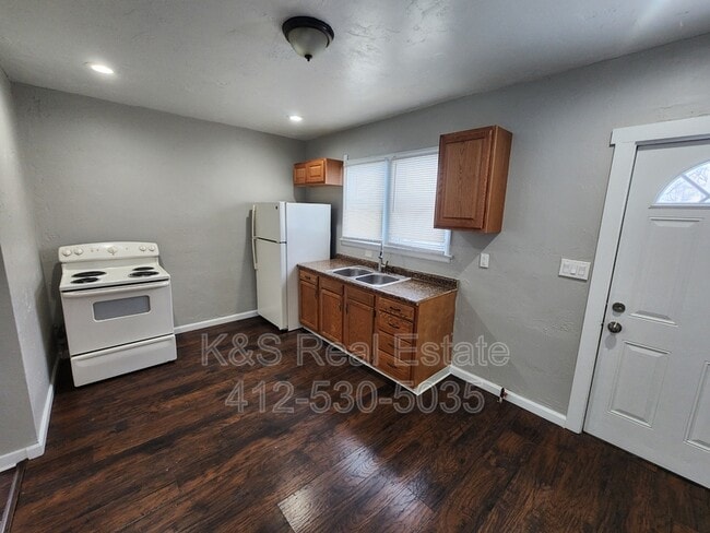 Photo - 717 Ellsworth Ave