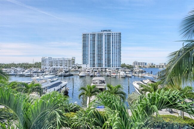 Building Photo - 17111 Biscayne Blvd Unit 207