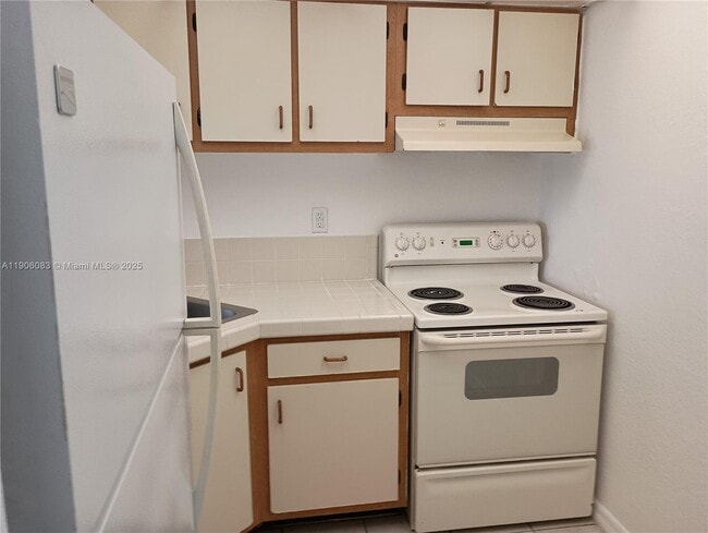 Photo - 801 NW 47th Ave Unidad 511W