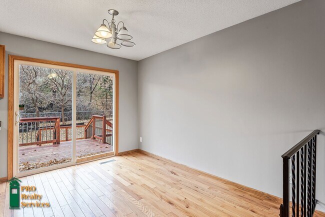 Photo - 4 Bedroom Home in Roseville