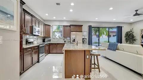 Photo - 20908 NW 1st Dr