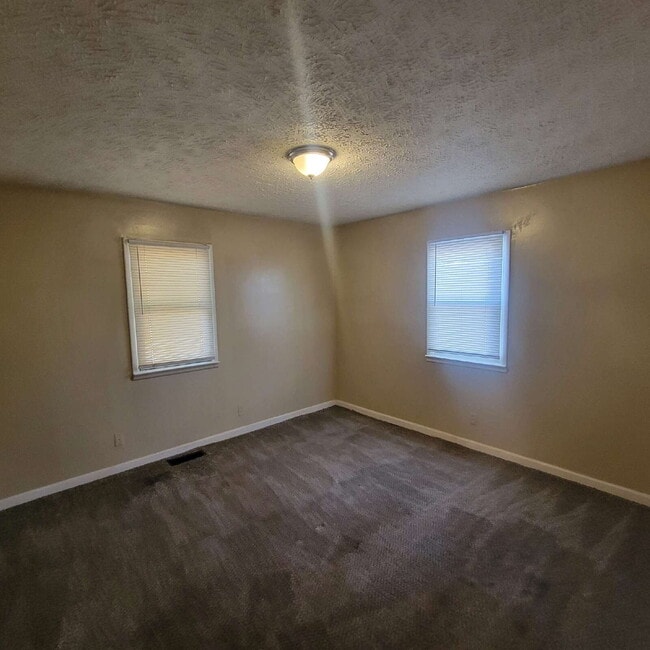 Photo - West Indy 4BR House for Lease, Airport Nearby!