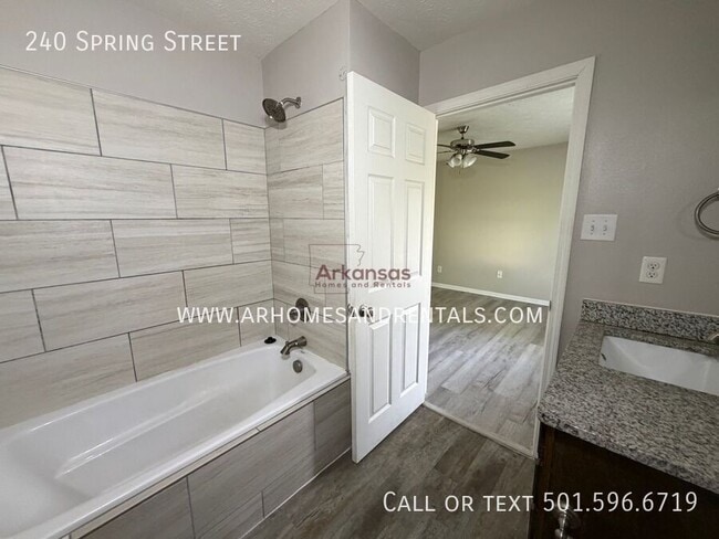 Photo - 240 Spring St