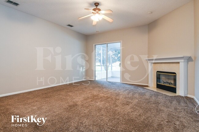 Photo - 848 MacKenzie Cir