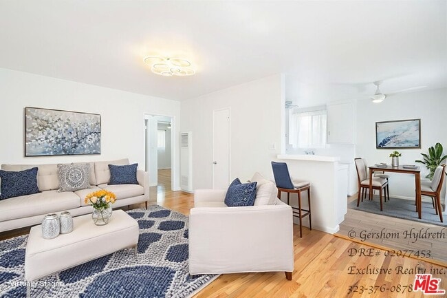 Building Photo - 6640 Woodman Ave Unit 6 Rental