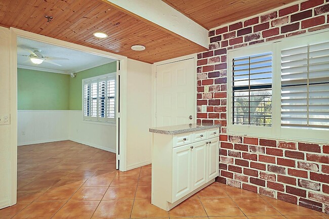 Photo - 896 N Federal Hwy Condo Unit 325