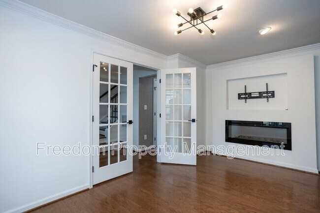 Photo - 2023 Serviceberry Rd