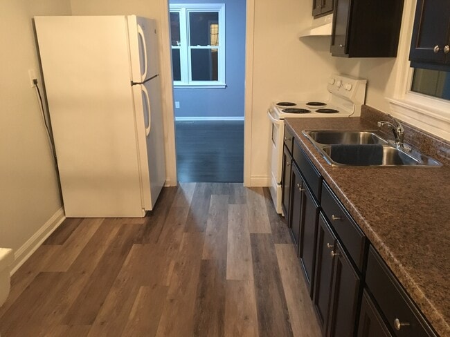 Photo - 2496 Alexis Rd