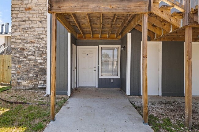 Photo - 9903 Roxanna Dr