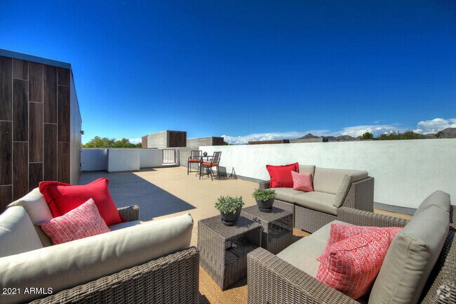 Building Photo - 4700 N 40th St Rental