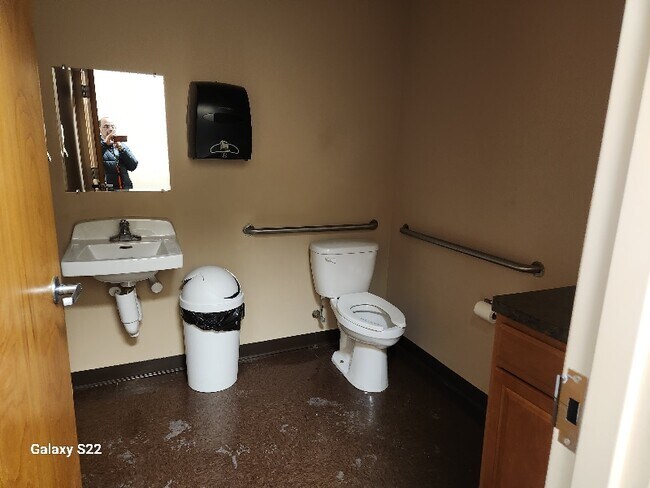 Photo - 390 Crystal Run Rd