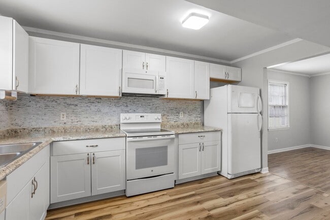 Photo - PENDING LEASE-CALL OUR OFFICE FOR AVAILABILITY