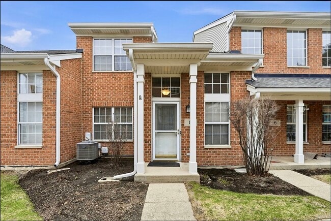 Building Photo - 8 Saint Regis Ct
