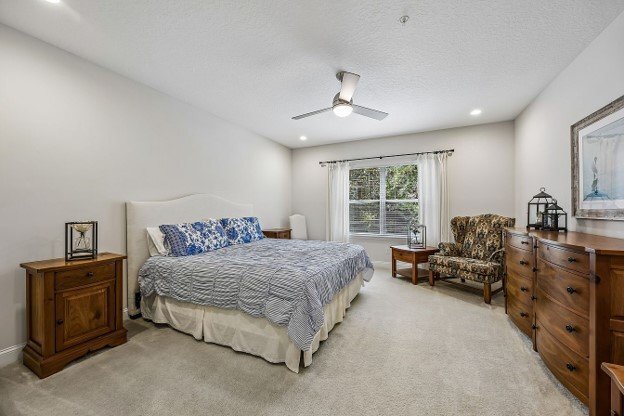 Photo - 109 Oyster Bay Way