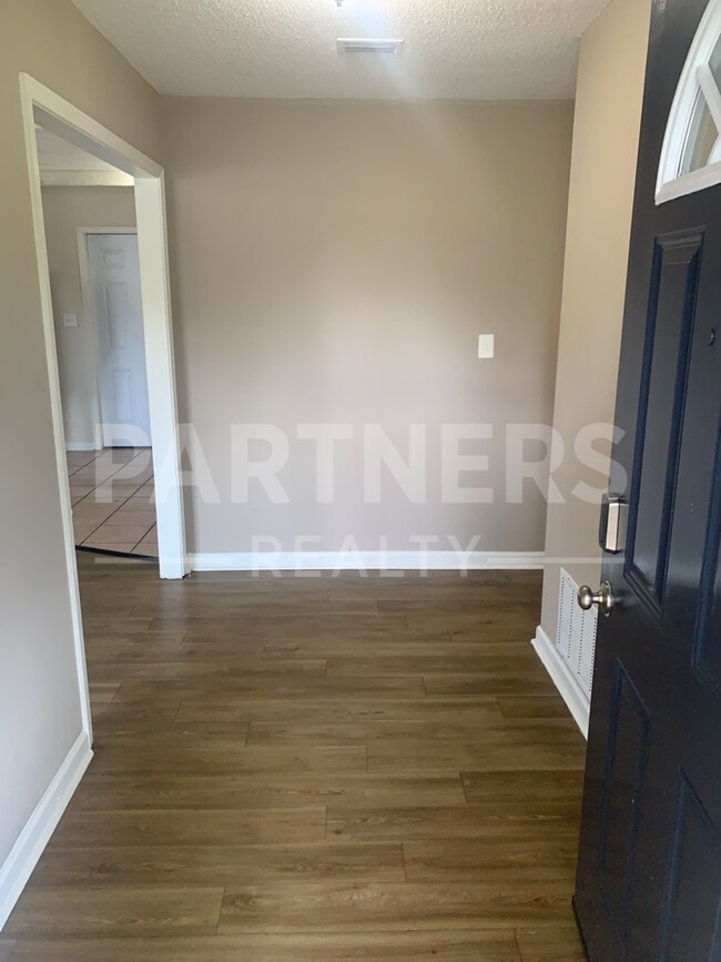 Photo - 4536 Wake Forest Dr