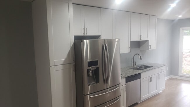 Photo - Delightful 3br 3ba Townhome in Chapel Hill...