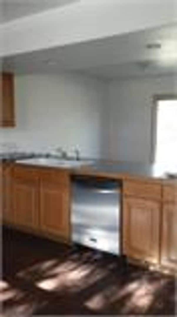 1216 Mountview Dr
