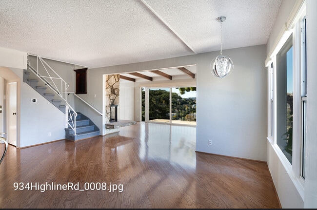 Photo - 934 Highline Rd Unit House