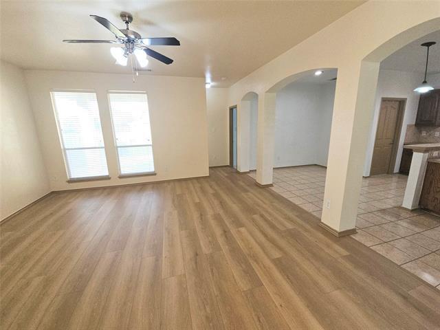 10945 Hawks Landing Rd
