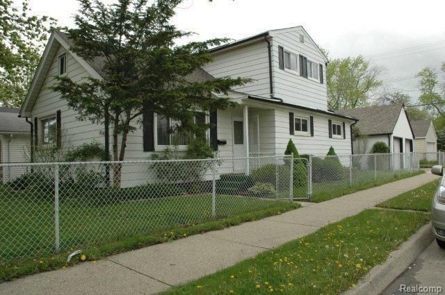 Photo - 8145 Lozier Ave