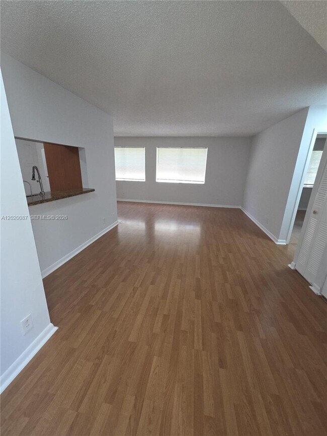 Photo - 8886 SW 3rd St Unidad 204