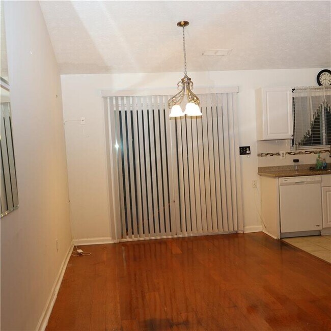 Photo - 2995 Meadow Wood Ct NW