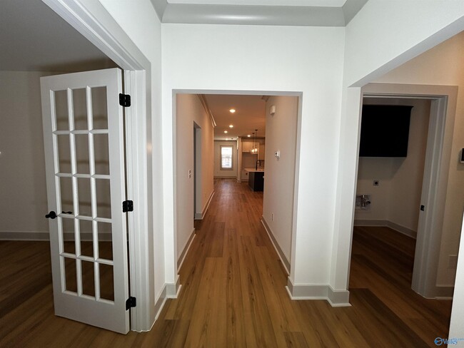 Building Photo - 209 Emma Harris Cir