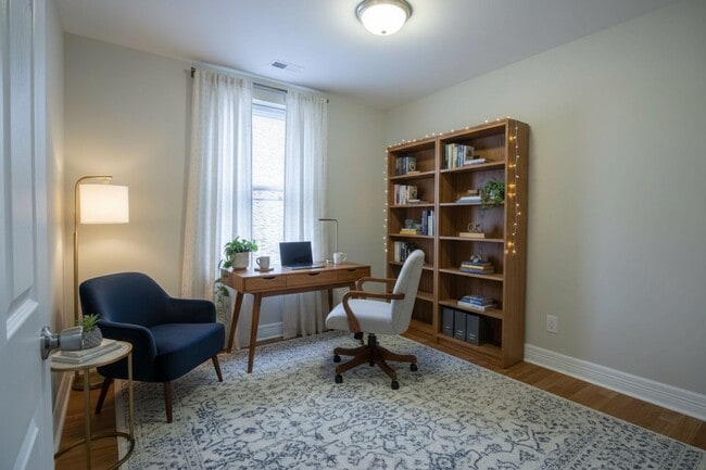 Photo - 3143 W Norris St Unit 2F