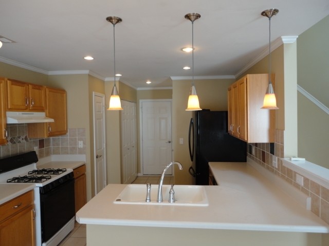 Photo - 925 Stinson Ave